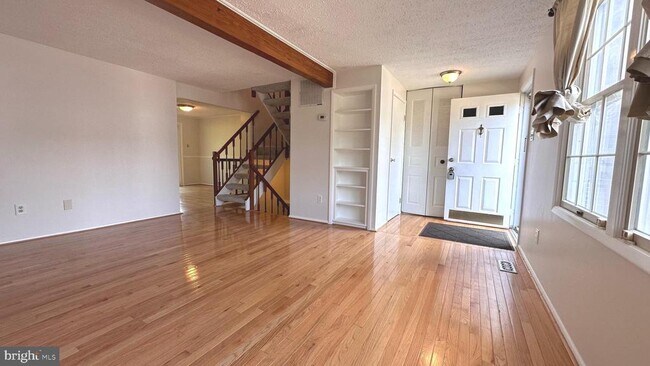 Building Photo - 13566 Bentley Cir