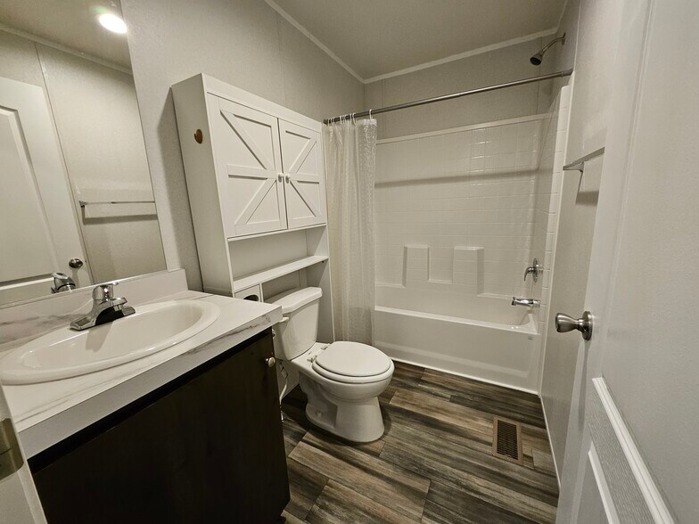 Building Photo - 4285 N Yellowstone Hwy