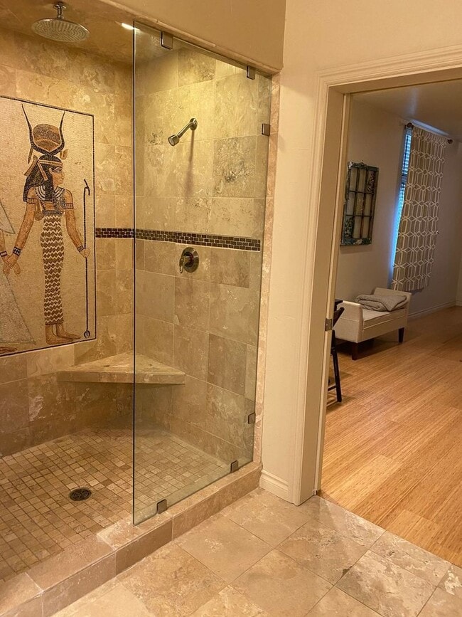 Building Photo - Fully furnished rental in downtown Anchorage