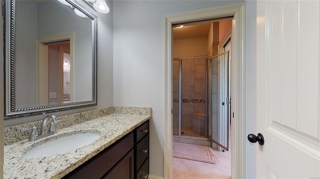 Building Photo - 9131 Thetford Way