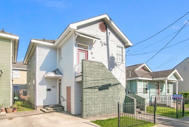 Building Photo - 407 N Tonti St