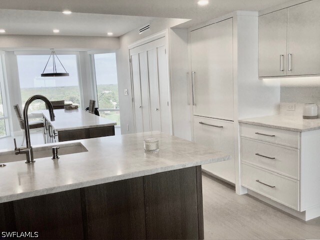 Building Photo - 6849 Grenadier Blvd