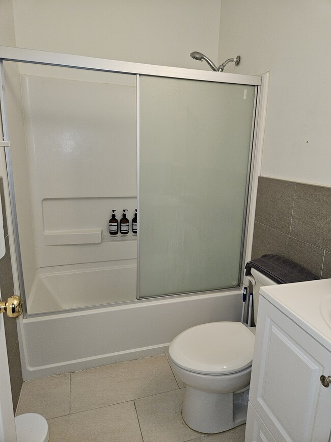 Bathroom - 1829 Spruce St