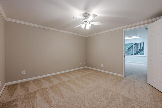 Building Photo - 461 Braidwood Walk NW