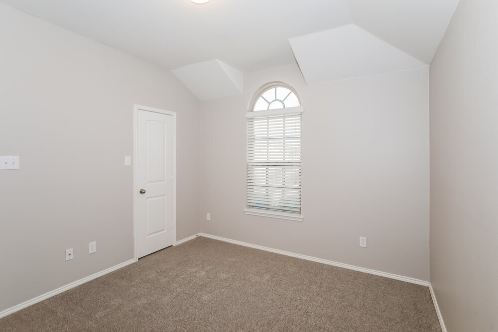Building Photo - 14328 Broomstick Rd