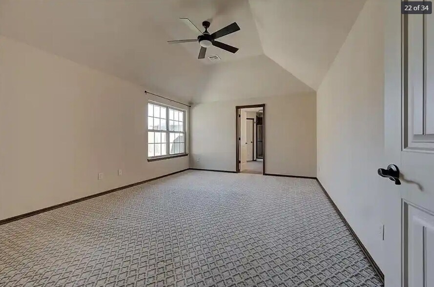 Building Photo - 3300 Marilyn Dr