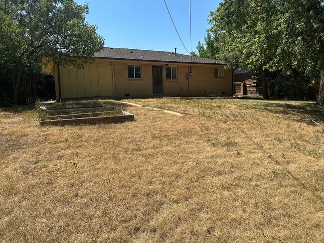 Building Photo - 780 33rd St