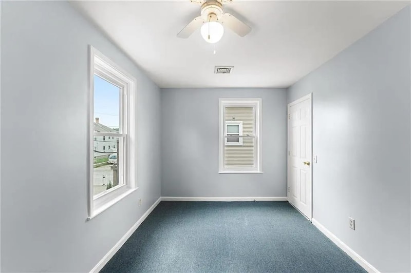 Building Photo - 163 Robinson Ave