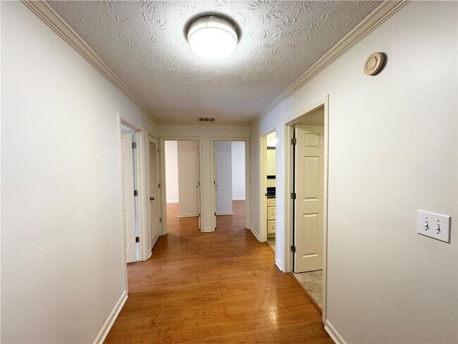 Building Photo - 5212 Pine Branch Cir