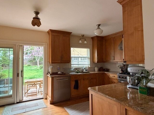 Building Photo - 52 Hillsdale Rd