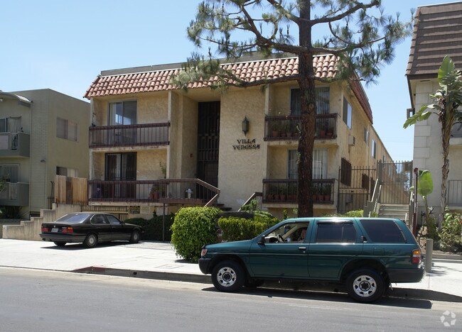 Building Photo - Villa Venessa