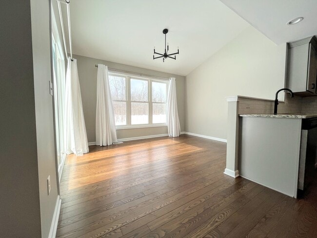 Building Photo - Stunning 4-Bed Single-Family Home For Rent in Amherst - Cherry Laurel Lane