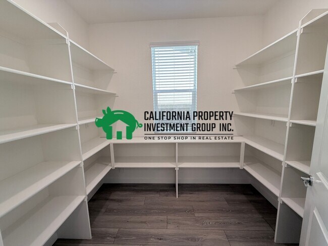 Building Photo - 254 Cask Dr