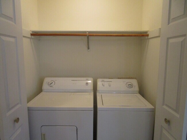 Building Photo - 4304 Cheryl Ct