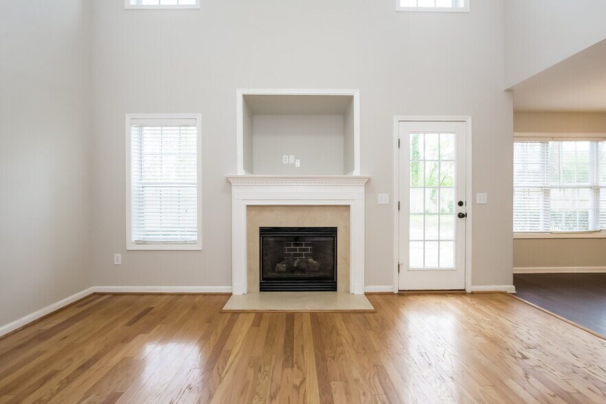 Building Photo - 3345 Wrenwood Ct