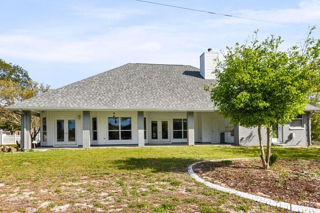 Building Photo - 83 Lake Lorraine Cir