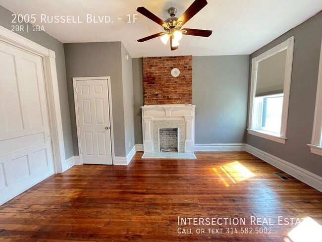 Building Photo - Stunning 2 Bedroom w/ Large Rooms and Tast...