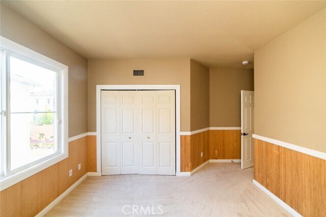 Building Photo - 6 Roseleaf