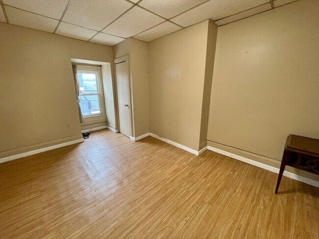 Building Photo - 19 Enon Wy