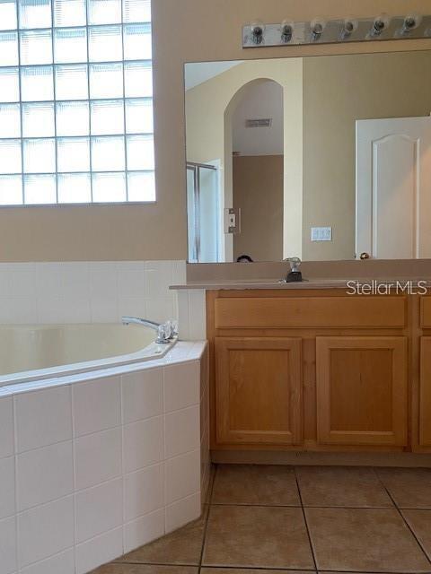 Building Photo - 4905 Alavista Dr