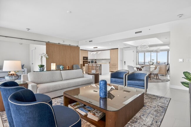 Building Photo - 3100 N Ocean Dr