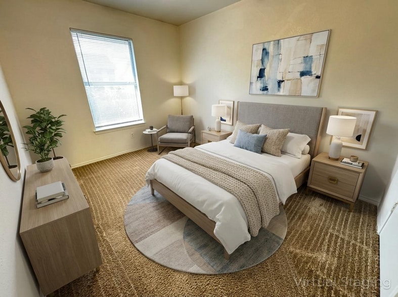 Building Photo - 1605 Benttree Dr