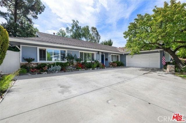 Building Photo - 8204 Clemens Ave