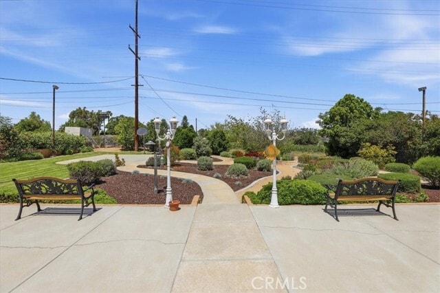 Building Photo - 16540 Wagon Wheel Dr