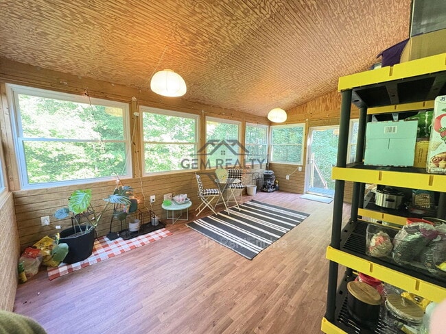 Building Photo - 21 Countryside Dr