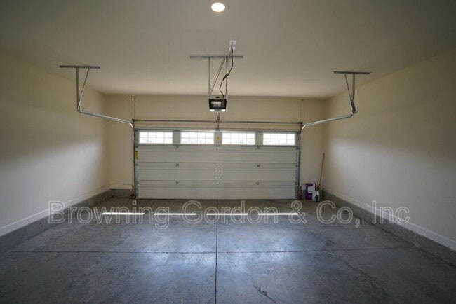 Building Photo - 797 Ravensdowne Dr