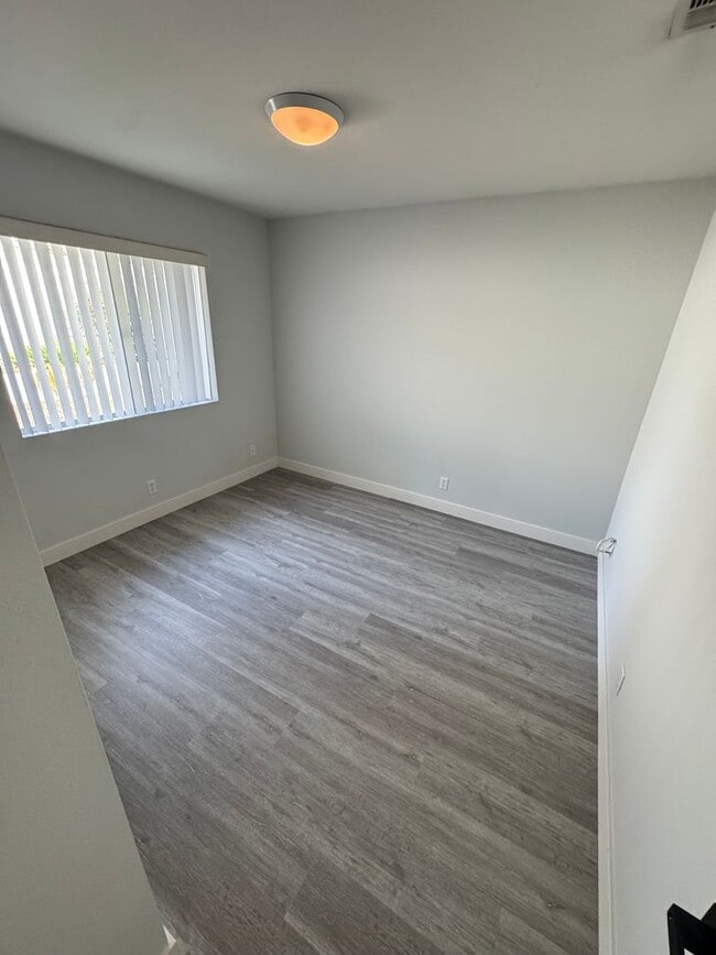 Building Photo - Welcome to Your New Home: Stunning Apartments in Monrovia