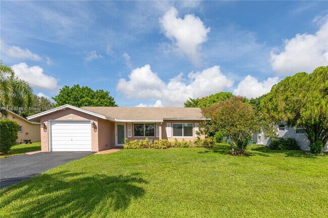 Primary Photo - 7003 NW 99th Ave
