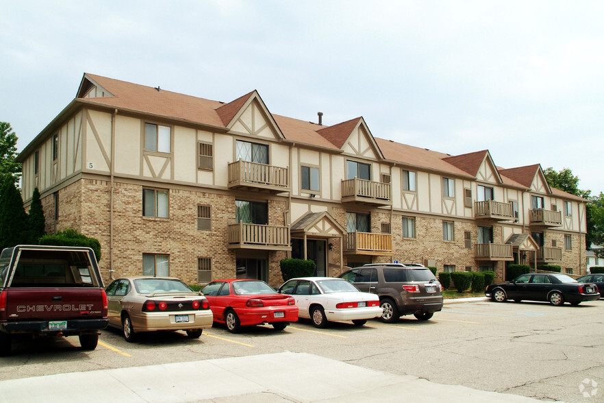 Primary Photo - Mill Creek Apartments