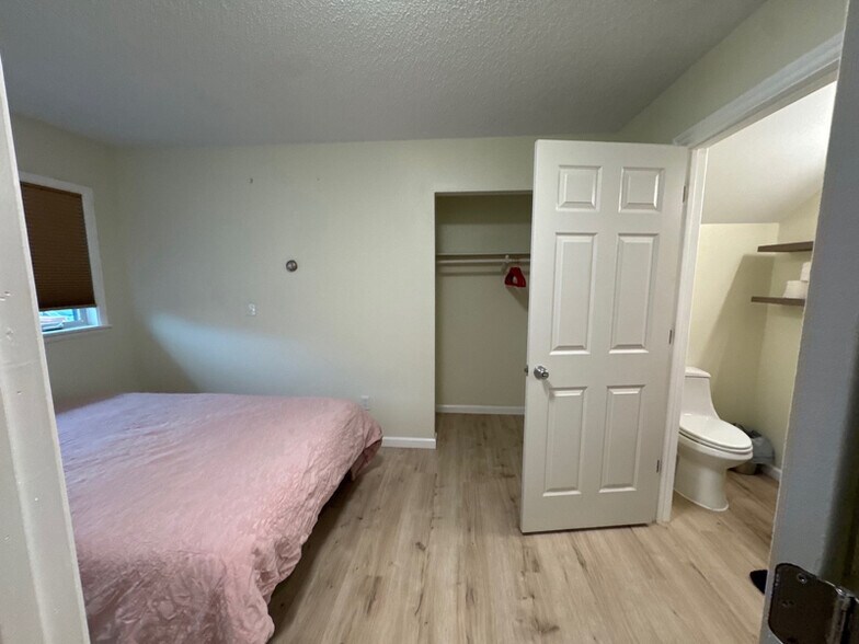 Building Photo - 1316 Joyce Dr