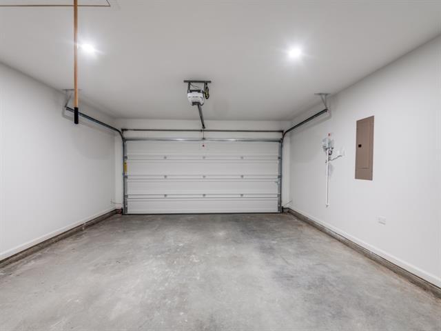 Building Photo - 4331 Hudson St