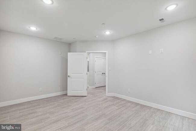 Building Photo - 1840 N Gratz St