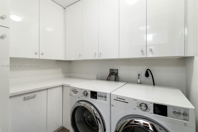 Building Photo - 9703 Collins Ave