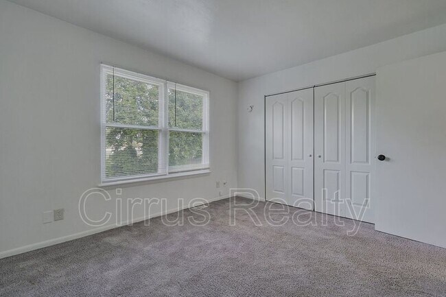 Building Photo - 2788 Peach St