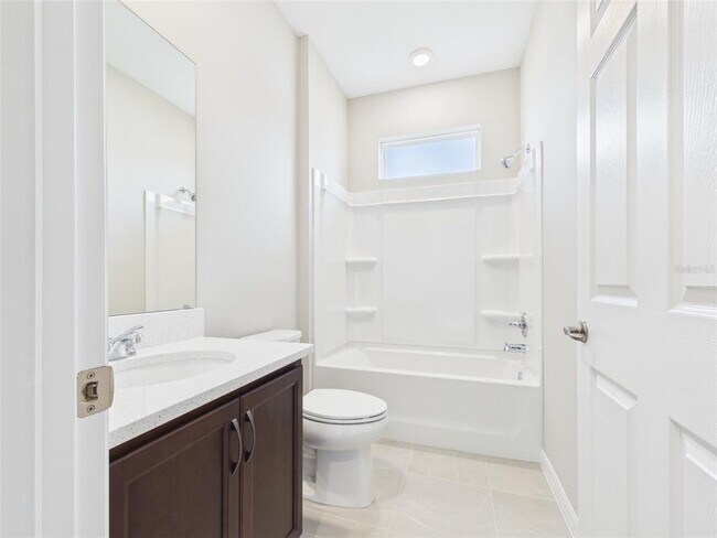 Building Photo - 5717 SW 71st Ct