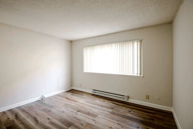 Building Photo - 2 br, 2 bath House - 978-A KIELY BLVD