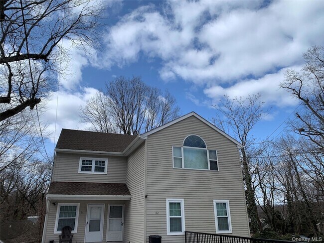 Building Photo - 32 Hammond Rd