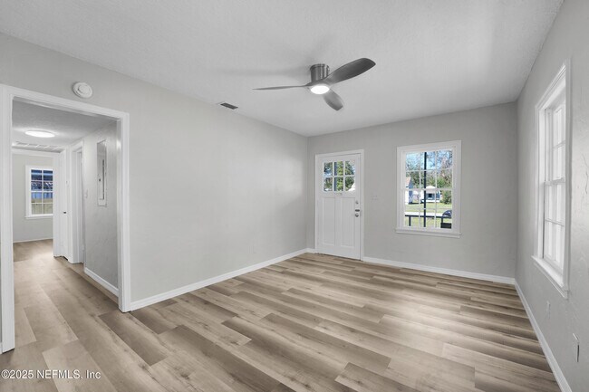 Building Photo - 4340 Hercules Ave