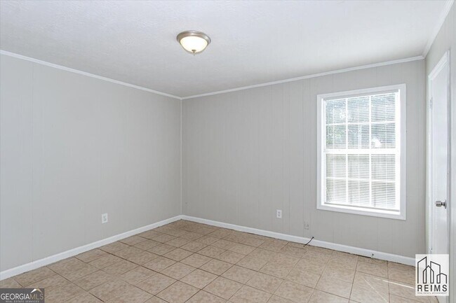 Building Photo - 1232 12th St