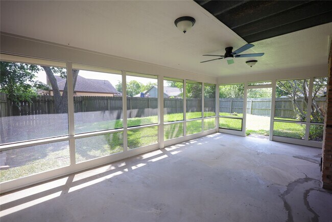Building Photo - 51 Sweetgum Ct