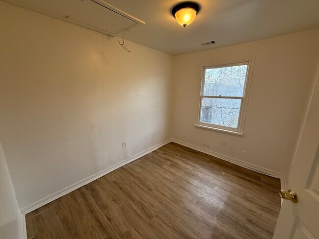 Building Photo - 7553 Orchard Ave