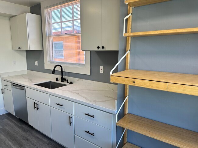 Building Photo - 778 61st St