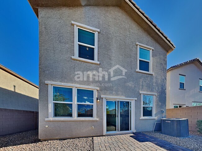 Building Photo - 1506 Garden Swing Ave