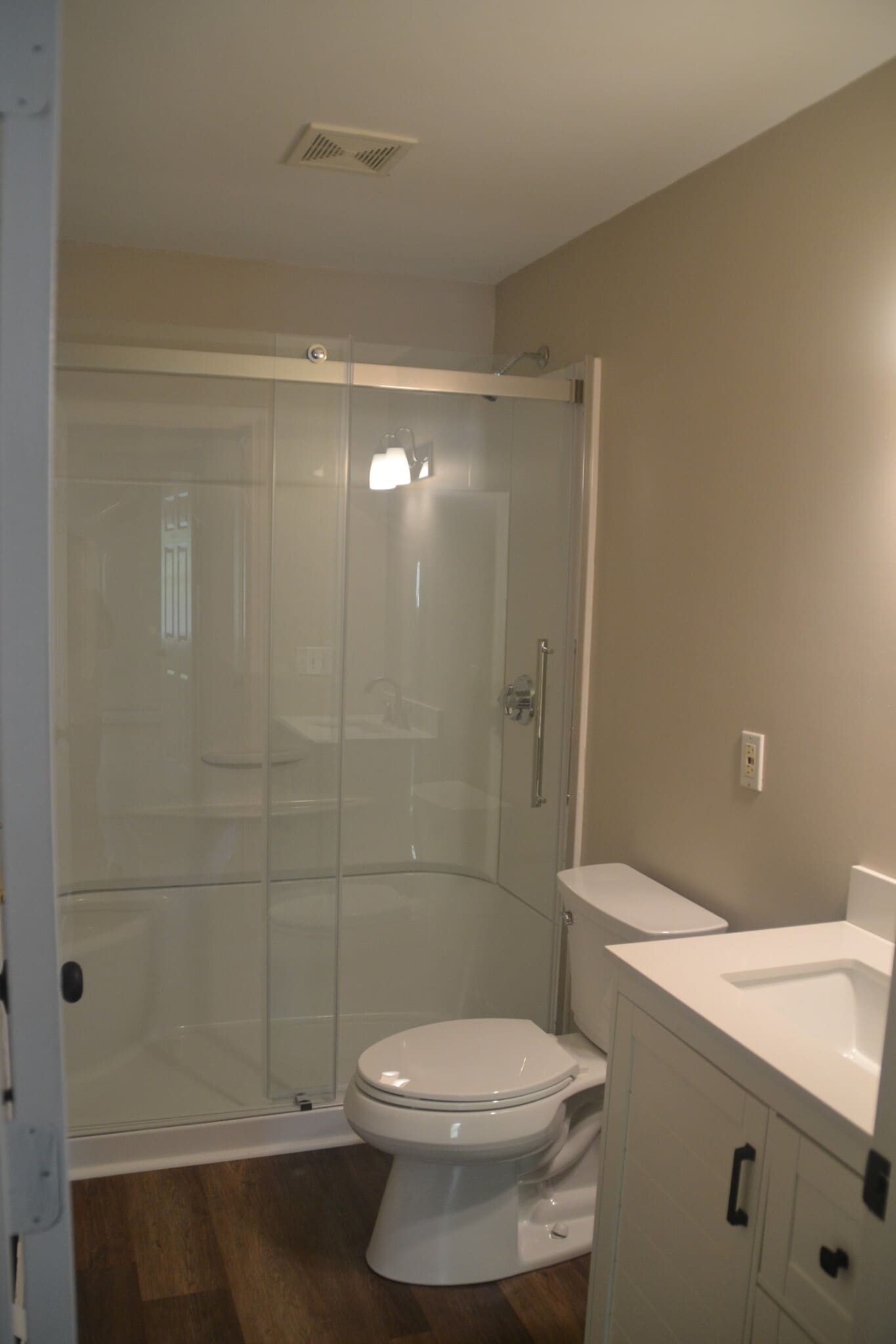 Building Photo - 12 Saint James Pl