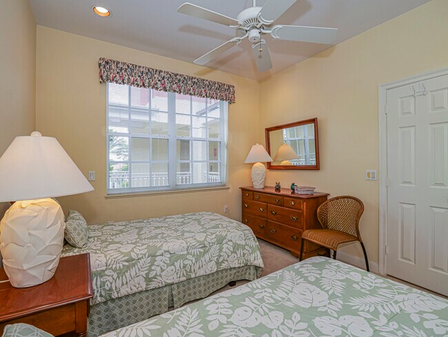 Building Photo - 5225 E Harbor Village Dr
