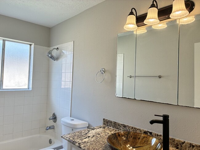 Building Photo - For Lease | 3 Bed, 2 Bath | 1,448 Sq Ft | Cypress Meadow Community |